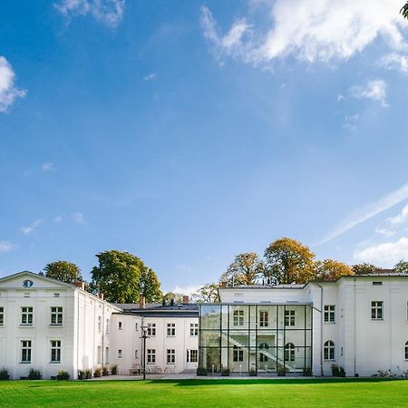 Kasztanowy Palac Swadzim Exteriör bild